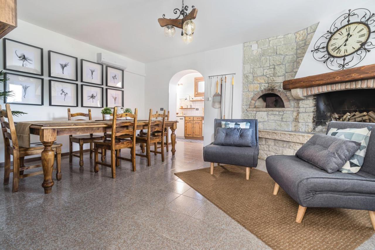 Wanderlust Apt In Villa Con Piscina - 45 Min Venezia - Zona Unesco San Pietro Di Feletto Екстериор снимка